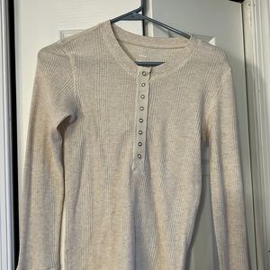 AERIE womens button-down long sleeve shirt